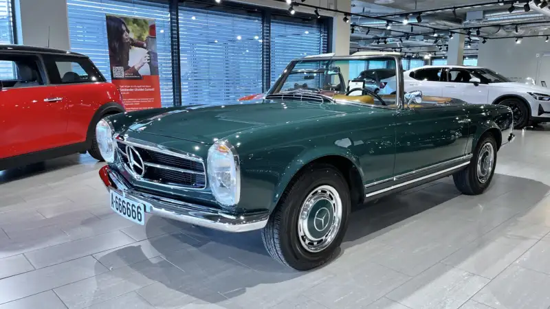 Mercedes-Benz 230 SL Pagode