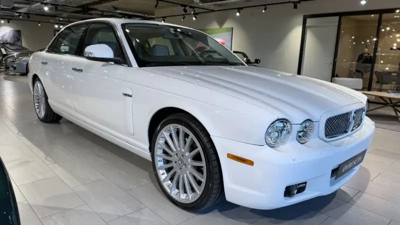 Jaguar Sovereign 4.2 V8 LWB