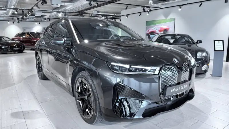 BMW iX xDrive50