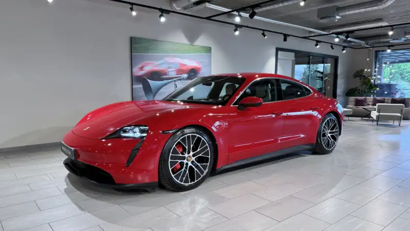 Porsche Taycan 4S