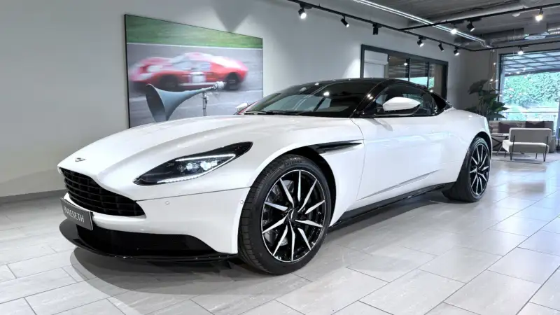 Aston Martin DB11 V8 Coupé