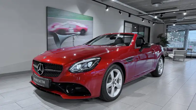 Mercedes-Benz SLC Roadster 180 AMG