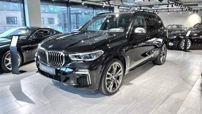 BMW X5 M50i xDrive